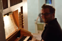 Florian Engert an der Orgel